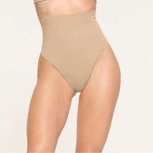 Skims Women’s L/XL Core Control High Waisted Shapewear Thong Underwear Beige New